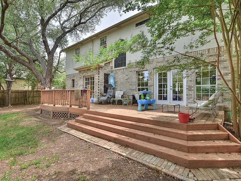 1609 Colton Way SW — Photo 21