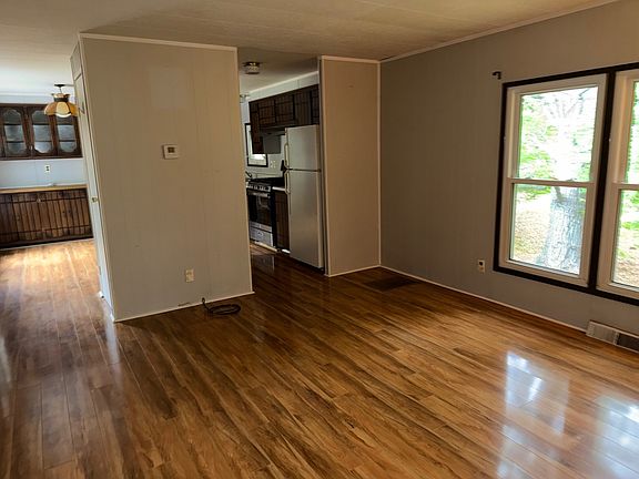 5th image of 1 Arrowbrook Rd #1