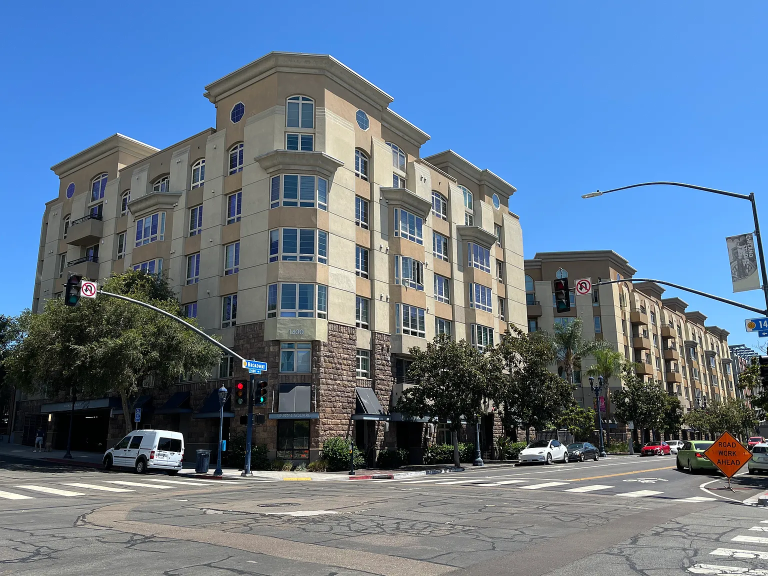 1 bed, 720 sqft, $2,495 — Photo 1