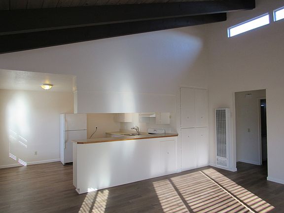 5th image of 9150 Avonne Ave #1