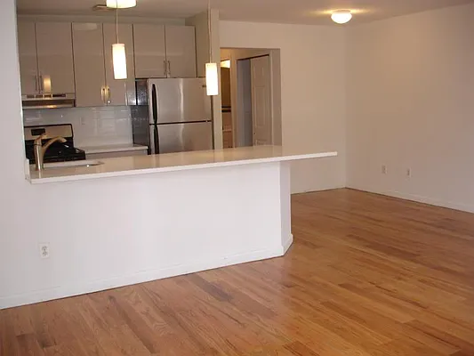 Rented by Bahar Management | media 21