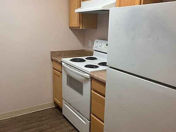 5th image of 10240 Bridgeport Way SW APT 206
