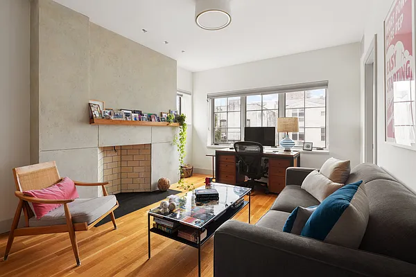 Sold by Compass | media 18