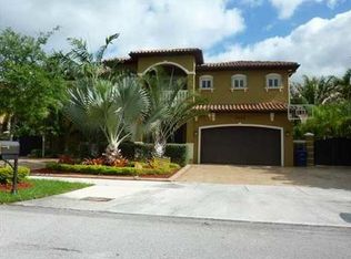 7803 NW 165th St, Miami Lakes, FL 33016