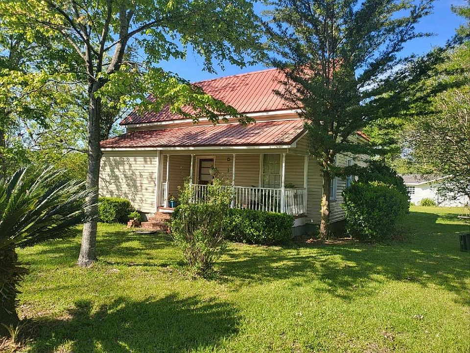 1st image of 639 Sheppard Ave