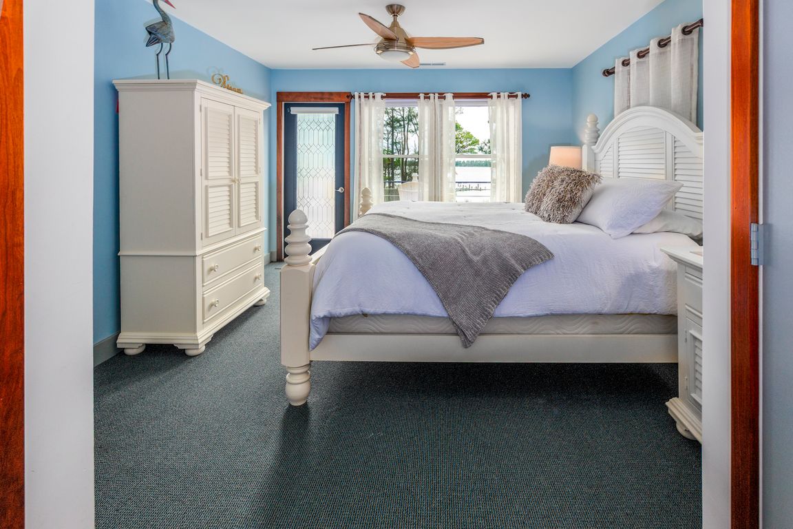 next background image