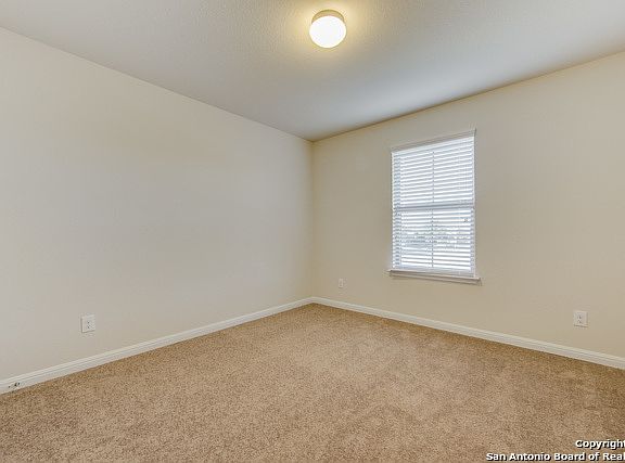 2nd image of 7226 Vista Grv