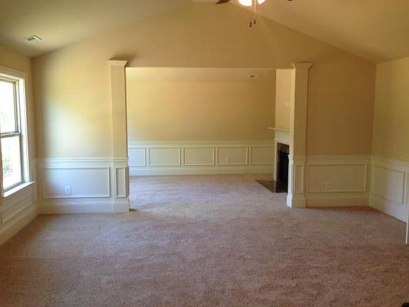 4th image of 108 Tuscany Ct