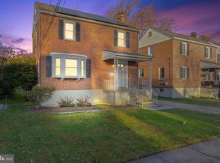 3042 Parktowne Rd, Parkville, MD 21234