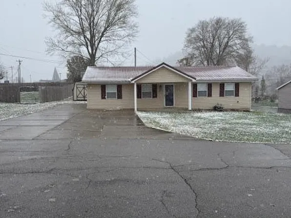 29 Green Valley Rd, Vanceburg, KY 41179