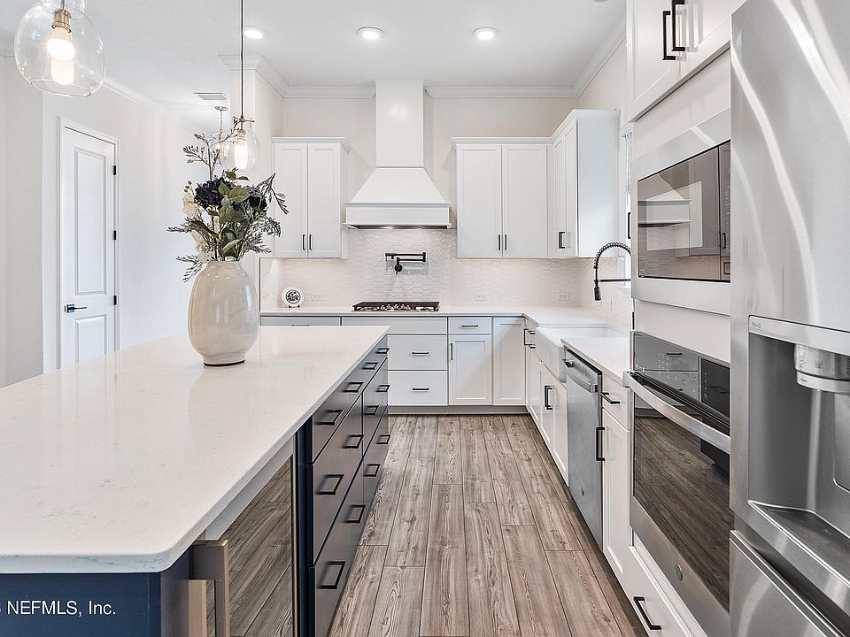 1st image of 119 MARTHA CT Court