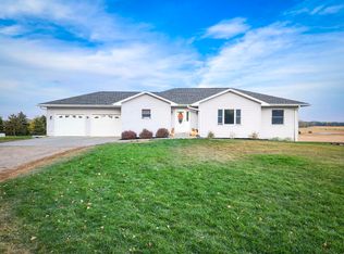 55478 836th Rd, Norfolk, NE 68701