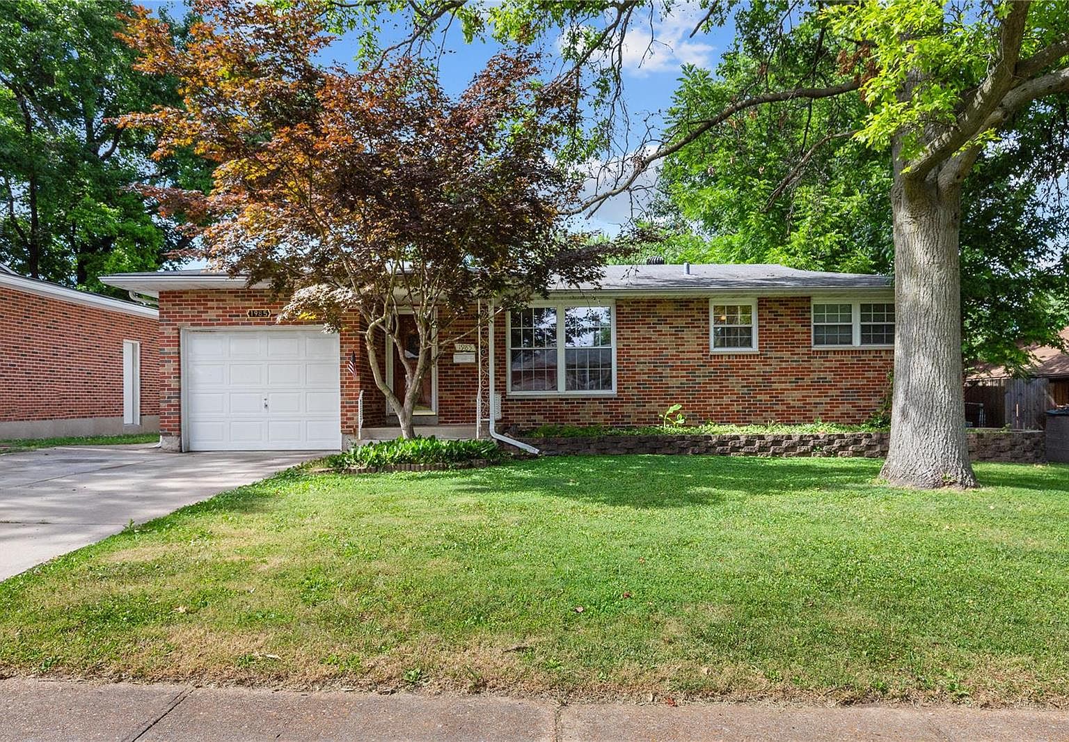 1985 Saint Joseph St, Florissant, MO 63033 Zillow