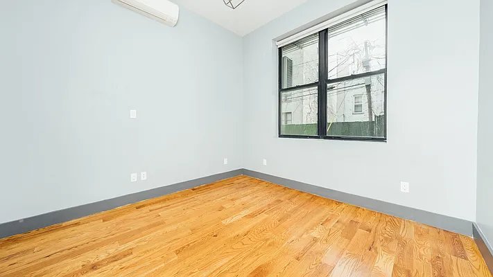 Rented by Nooklyn NYC LLC | media 20