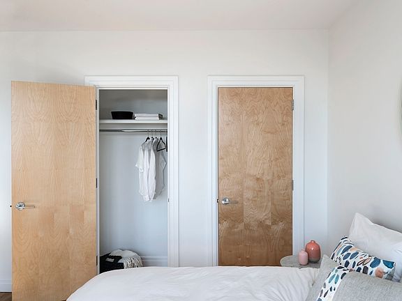 4th image of 300 Ashland Pl APT 19J