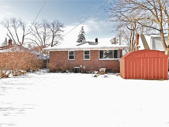 3rd image of 1659 Colvin Blvd