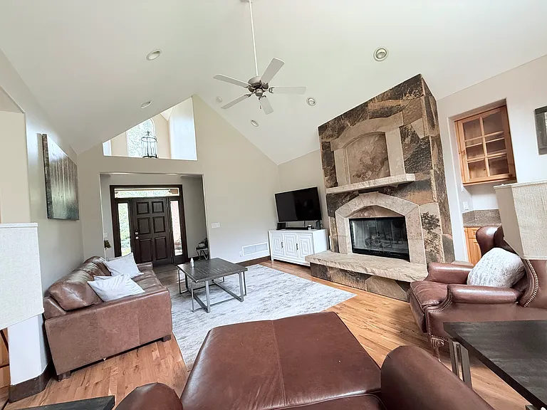 271 Black Bear Dr — Photo 5