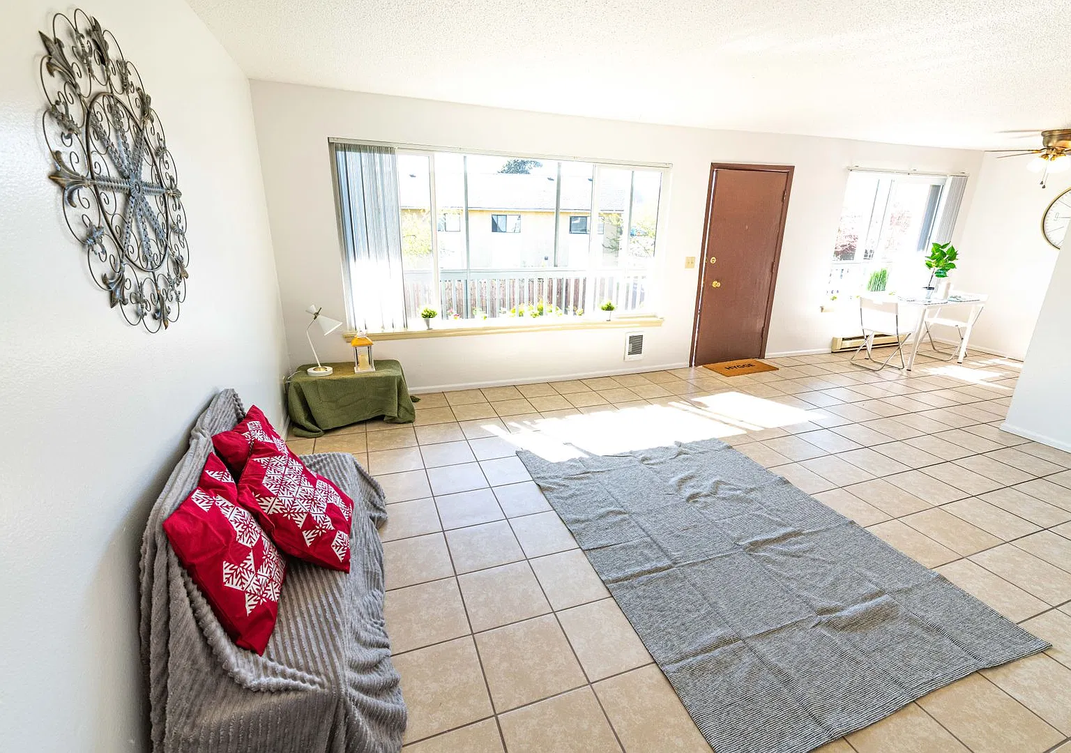 Auburn Oaks Apartments — Photo 3
