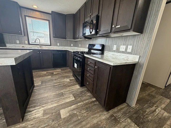 38000 Le Chateau Blvd #500 — Photo 9