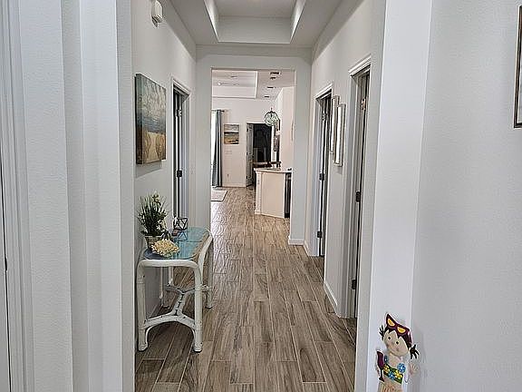 4th image of 325 Low Tide Ln