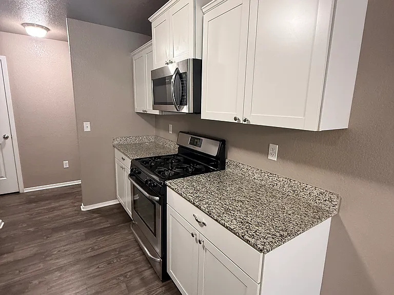 2909 N 14th Pl — Photo 15