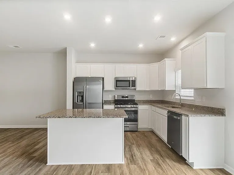 172 Randwick Ln — Photo 7
