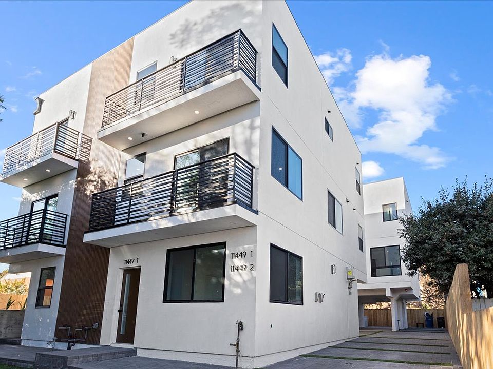 1st image of 11447 Cumpston St #2