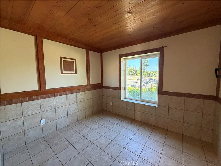 11296 Heathcliff Dr — Photo 5