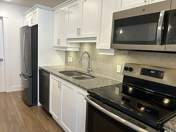 4th image of 50 Lian St #104