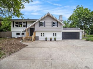 60220 Ruby St, South Bend, IN 46614