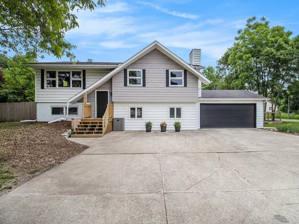 60220 Ruby St, South Bend, IN 46614