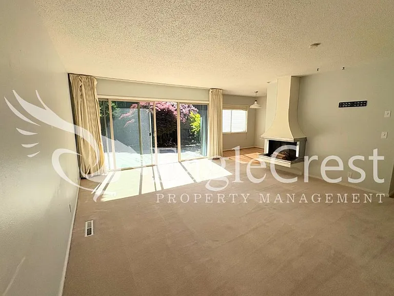 364 Catherine St #M1 — Photo 13