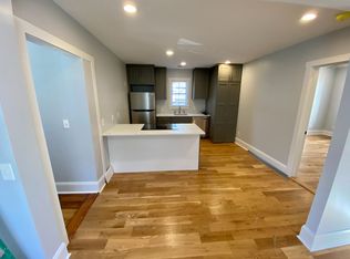 52 America St #A, Charleston, SC 29403