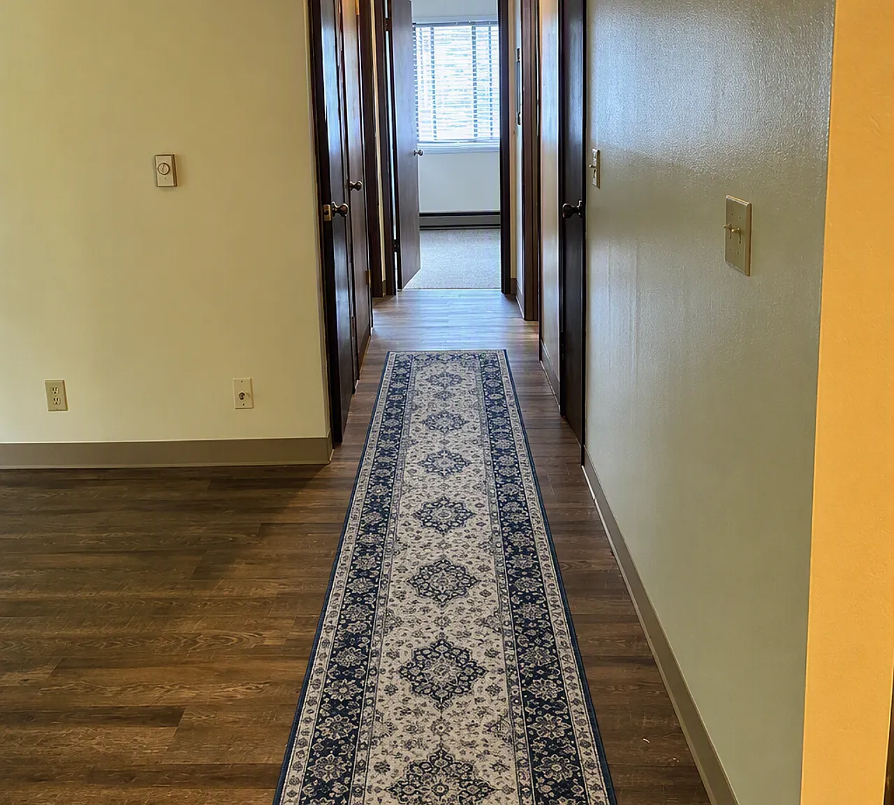 Bristol Oaks Apartments — Photo 1