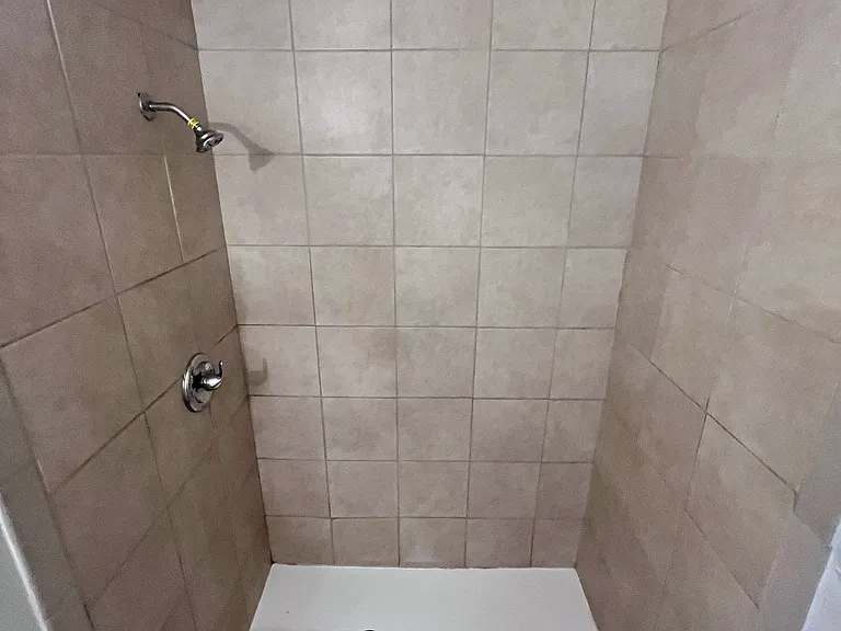 2933 N Euclid Ave — Photo 19
