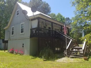 677 Humphries Cove Rd, West Point, MS 39773