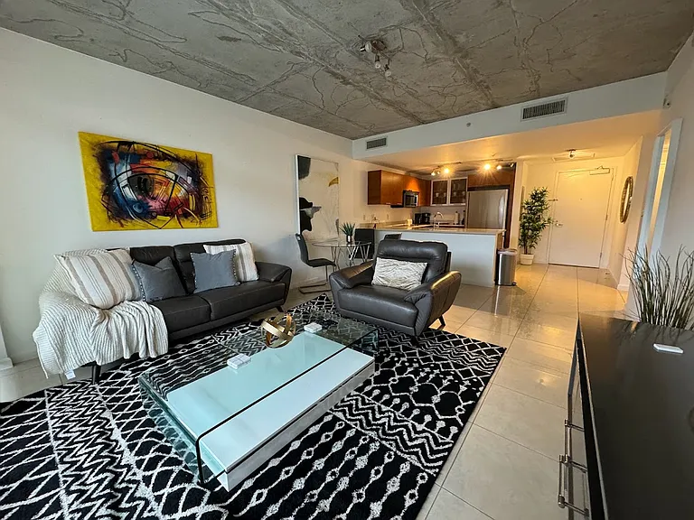 3250 NE 1st Ave #612 — Photo 8
