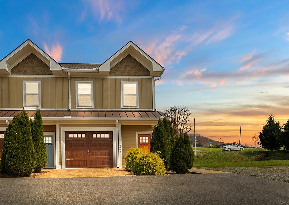 1st image of 606D Waterview Dr