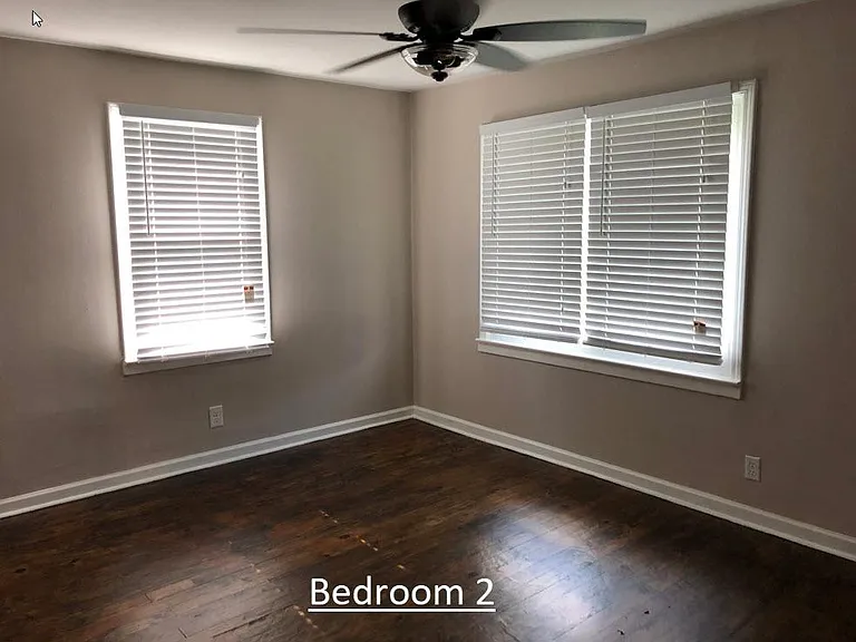 922 Bennett Ave — Photo 12