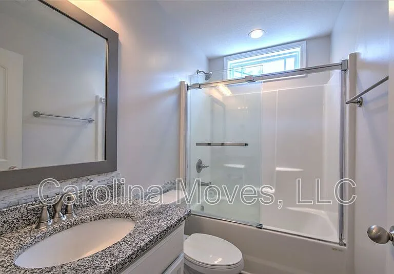 1303 Lindale Pl — Photo 13