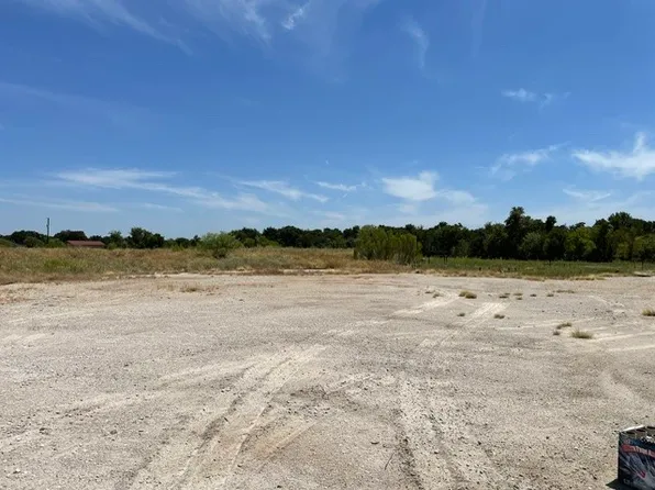 261 Lamkin Rd, Mineral Wells, TX 76067