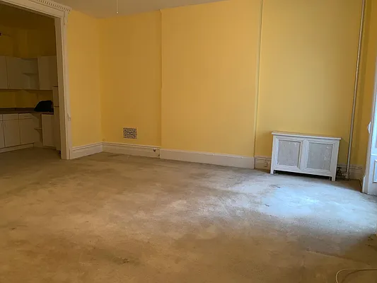 Rented by Chartwell Manhattan Realty | media 15