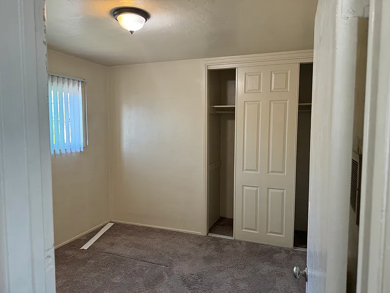 4220 Noyes St #7 — Photo 11
