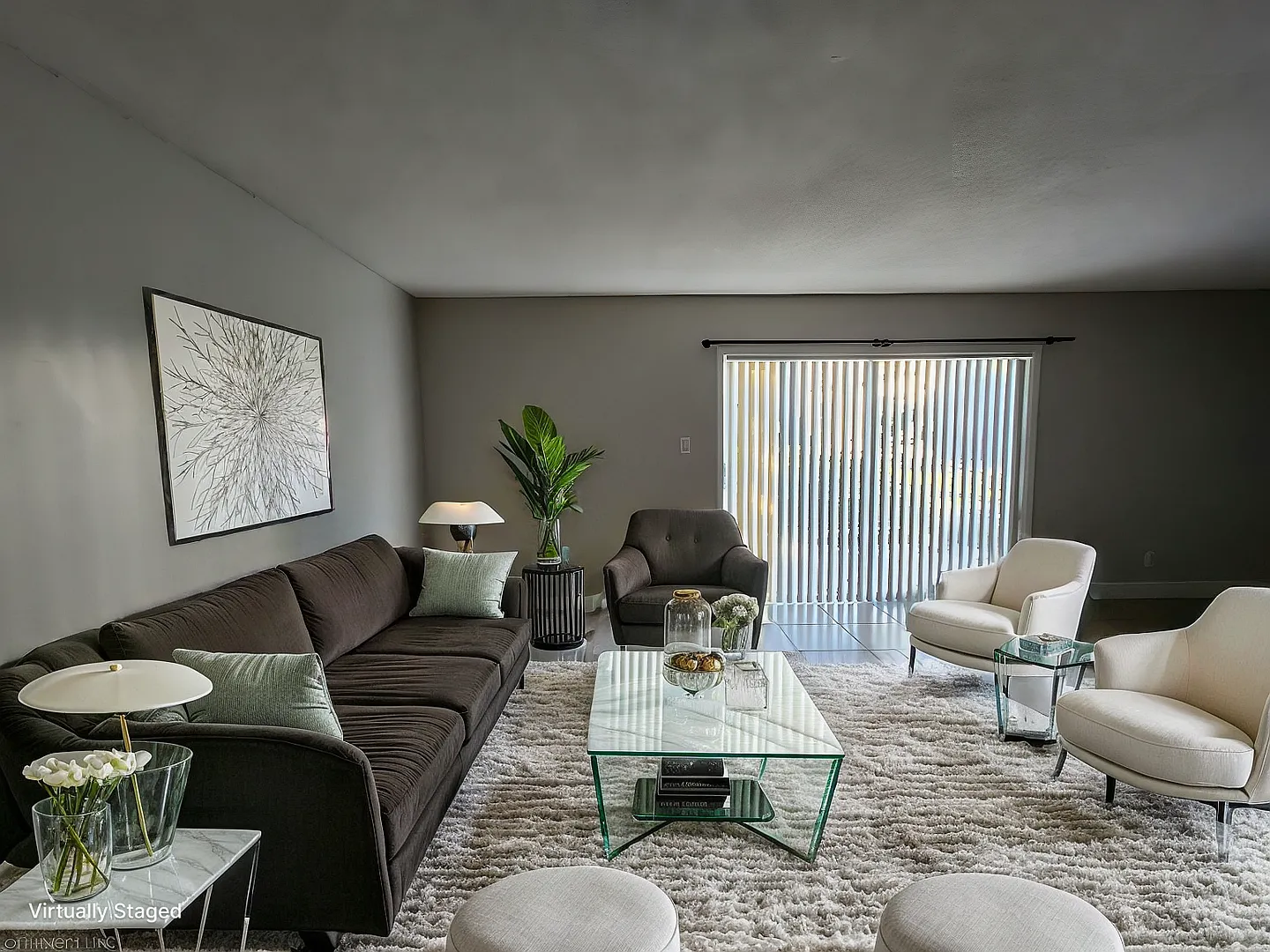 Spacious and convenient 1 Bedroom. Won't last! — Photo 2