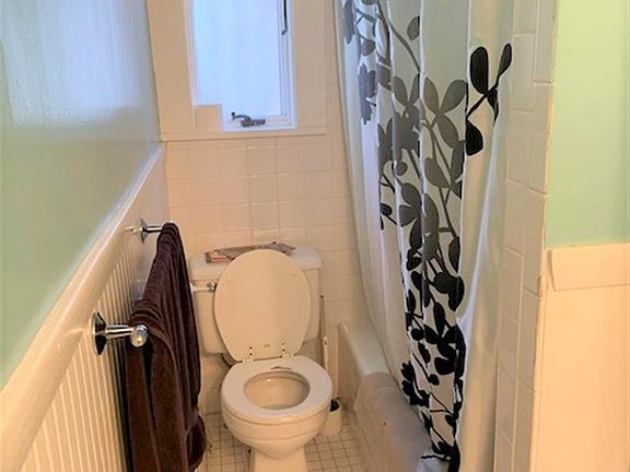 3rd image of 68 Alpine St #3