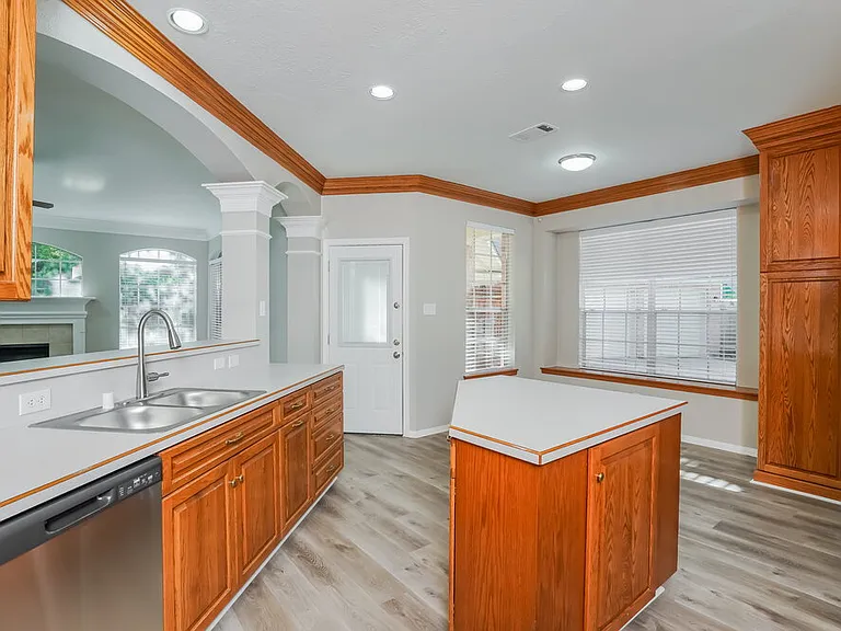 1423 Tilman Dr — Photo 8
