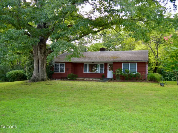 22 Hilltop Pl, Norris, TN 37828