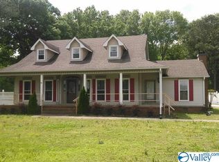 2119 Shady Grove Ln SW, Decatur, AL 35603