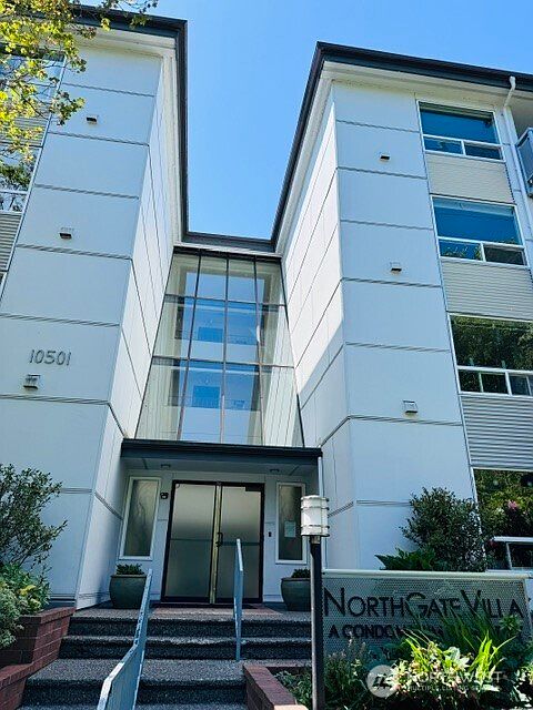 1st image of 10501 8th Avenue NE #206