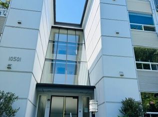 10501 8th Ave NE APT 206, Seattle, WA 98125